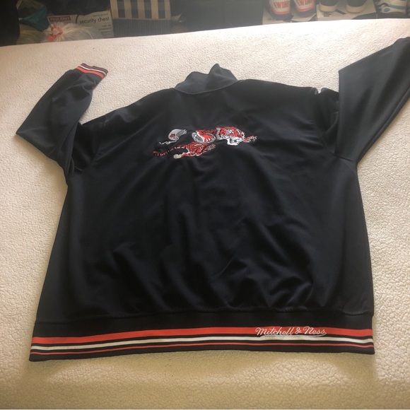 ALL HEAVY WEIGHT MITCHELLNESS AUTHENTIC VARSITY JACKETS NFL BUNDLE SEASON - Picture 2 of 6